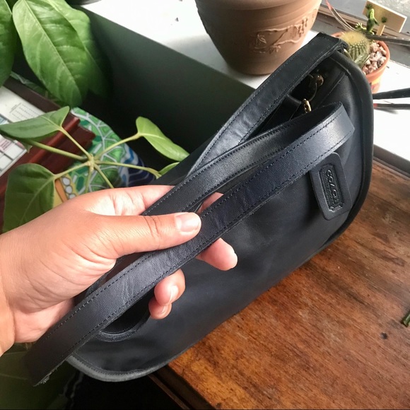 VTG Coach Crossbody in Blue - Picture 3 of 10